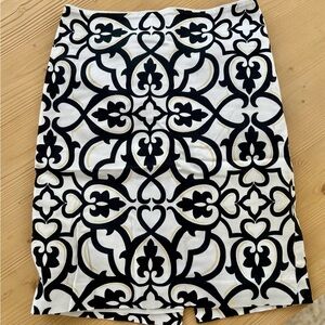 White House Black Market Women’s Black and White Skirt
